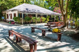 Tauchbasis des Filitheyo Island Resort, Faafu Atoll, Malediven