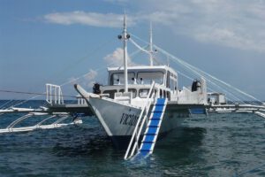 Tauchboot, Atmosphere Resort, Negros, Philippinen