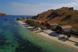 Luftbild des Komodo Resort, Komodo, Indonesien