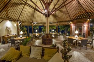 Restaurant des Alam Batu Beach Bungalow Resort, Bali, Indonesien