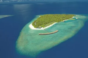Luftbild des Filitheyo Island Resort, Faafu Atoll, Malediven
