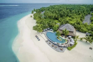 Pool des Filitheyo Island Resort, Faafu Atoll, Malediven