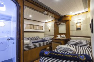 Kabine mit Twin-Betten auf der Golden Dolphin 1, Golden Dolphin Safari World, Aegypten