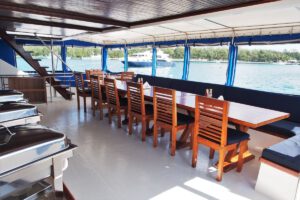 Buffet am Heck Emperor Voyager Malediven