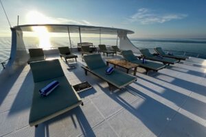 Sonnendeck Moonima EcoProDivers Malediven