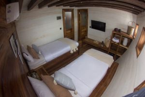 Kabine, Fenides Liveaboard, Indonesien