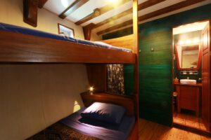 Eine Kabine der M/V Ambai, Wallacea Divecruise, Indonesien