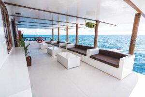 Lounge Heck Nautilus Two Malediven