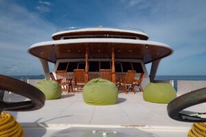 Lounge Oberdeck Moonima EcoProDivers Malediven