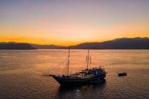 Panorama, MSY Seahorse, Wallacea Divecruise, Indonesien