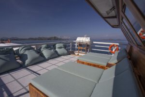 Sonnendeck Emperor Harmoni Indonesien