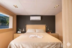 Master Stateroom, Cocos Island Agressor, Agressor Adventures, Costa Rica