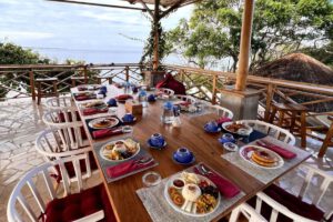Das Restaurant des Akasha Beach Club, Sulawesi, Indonesien