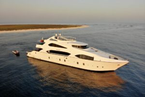 Die M/V Almonda, Ocean Breeze, Saudi Arabien