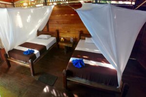 Nemo 1 & 2, Bungalows des Raja Ampat Dive Resort, Indonesien