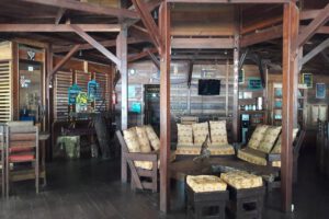 Bar des Raja Ampat Dive Resort, Indonesien