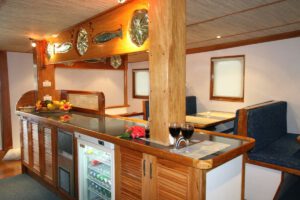 Speisesaal der Ocean Hunter III, Mikronesien, Palau