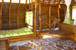 Ein Bungalow im Motu Aito Paradise, Fkarava, Franzoesisch Polynesien