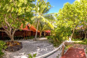 Die Anlage des Motu Aito Paradise, Fkarava, Franzoesisch Polynesien