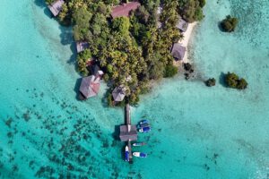 Luftbild des Nabucco Island Resort, Kalimantan, Indonesien