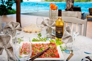 Speisen im Relais de Josephine, Rangiroa, Französisch Polynesien