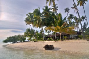 Strand des Nunukan Island Resort, Kalimantan Indonesien