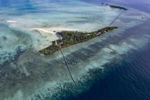 Luftbild des Virgin Cocoa - Tropical Hideaway Island, Kalimantan, Indonesien