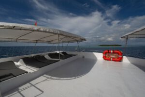 Sonnendeck der M/V Amba, Malediven